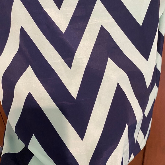 Women’s Daytrip Blouse - Picture 7 of 8